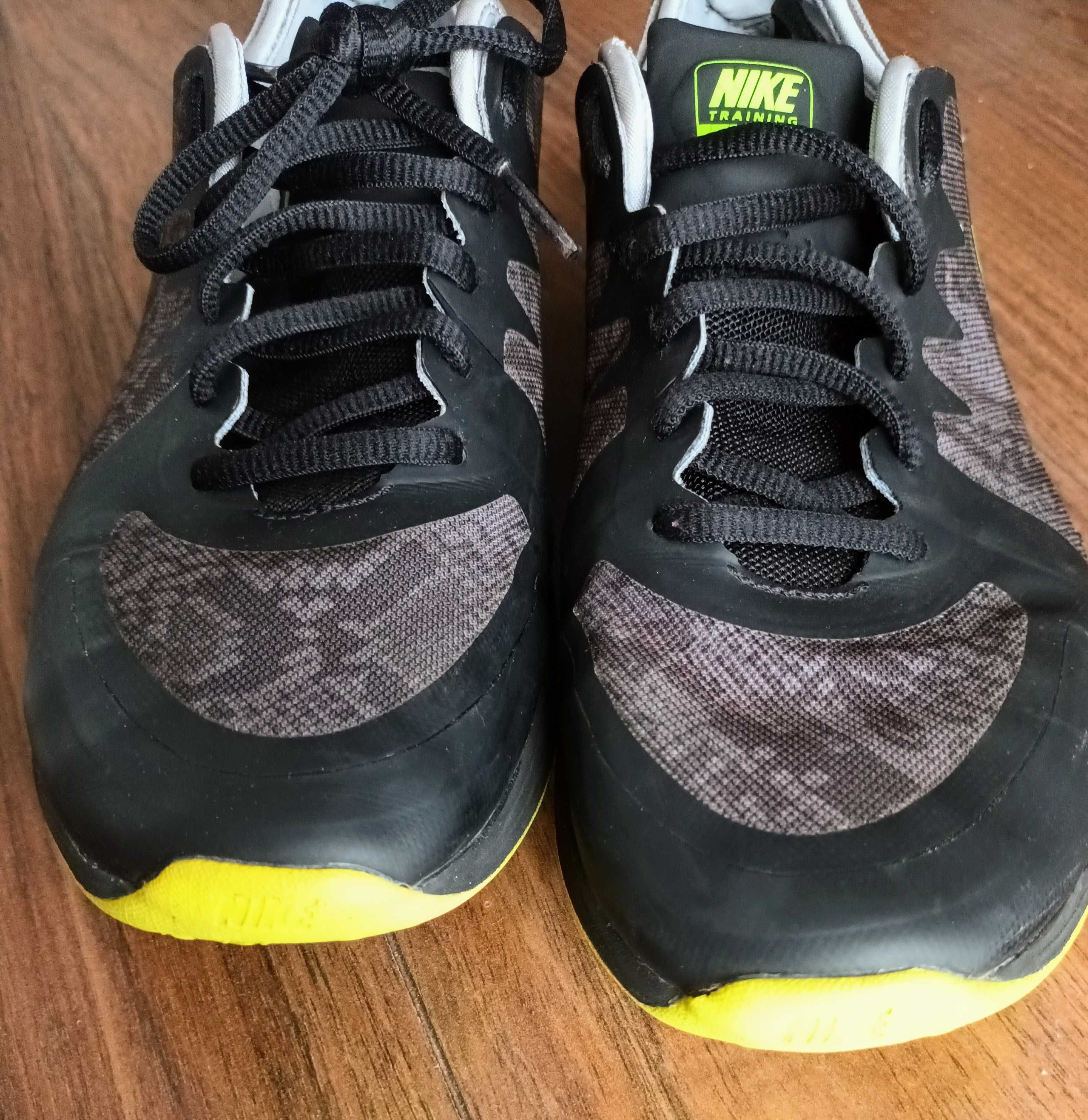 Nike DF-TR3 halowe r. 40 (25.5cm)