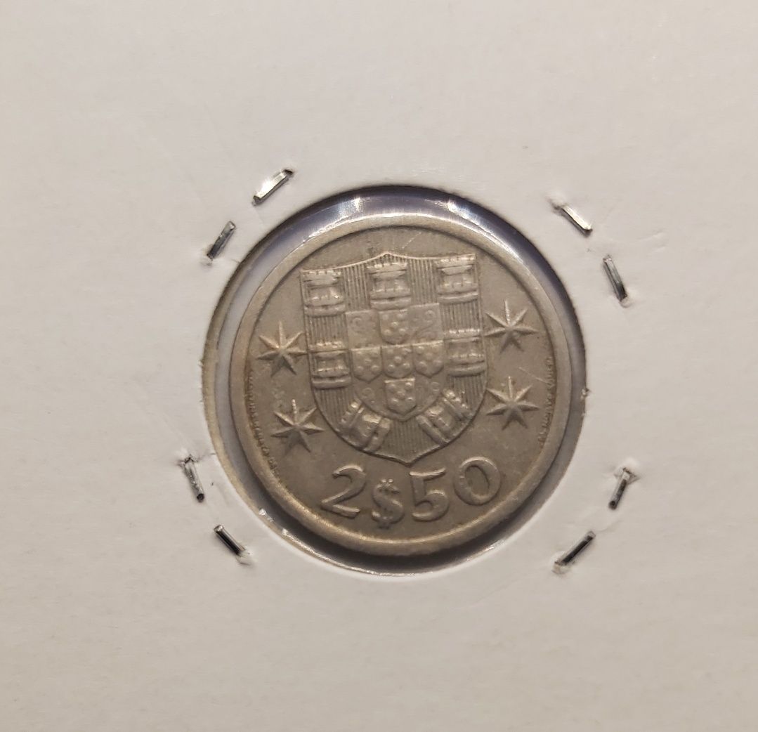 moedas de 2$50 1966, 71 e 72