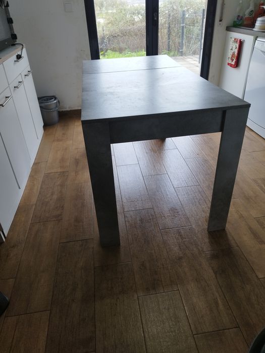 Mesa de cozinha como nova