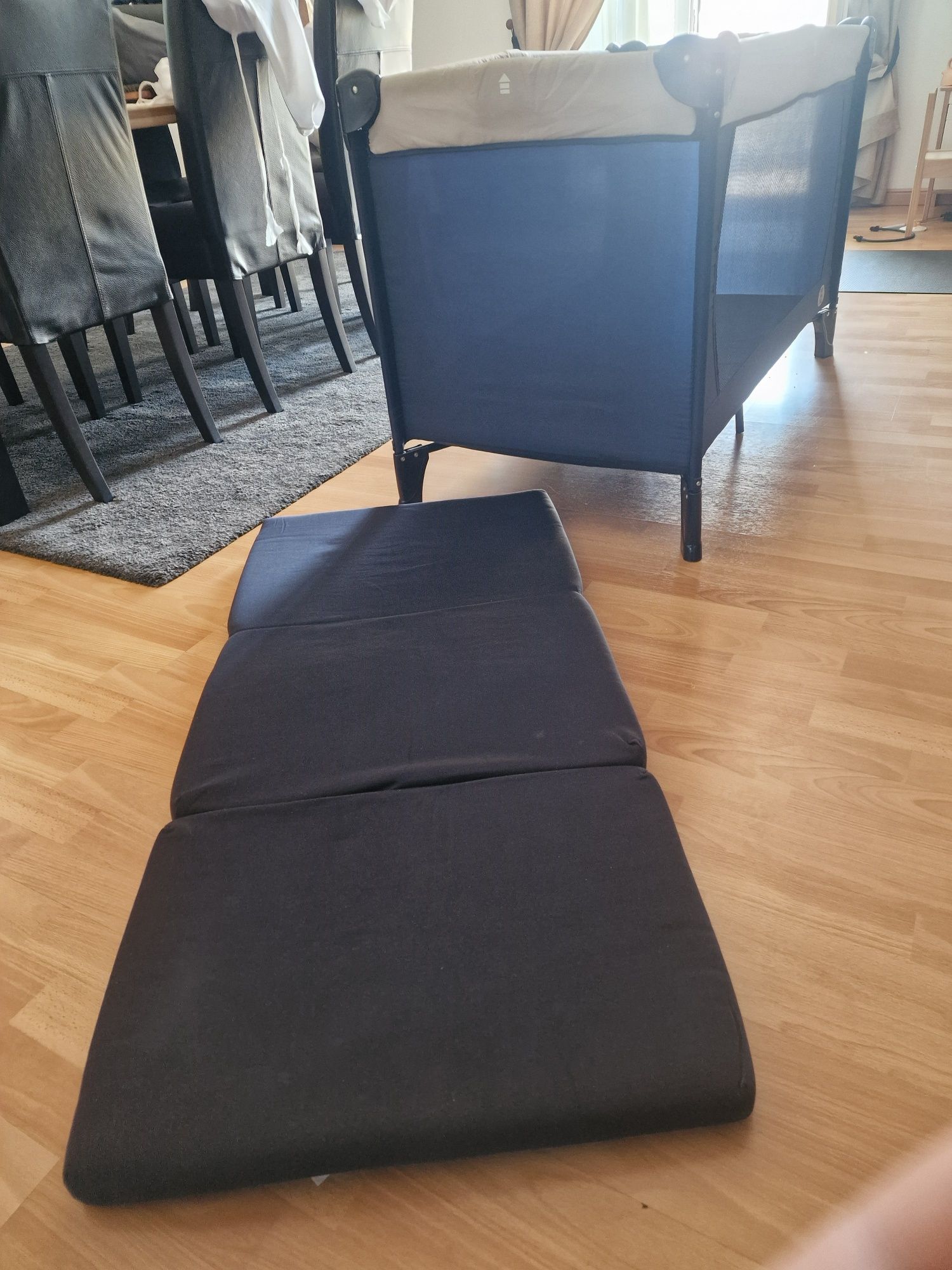 Cama berço de viagem, com colchão opcional