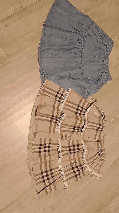 Spódniczki rozm. 140 obie razem