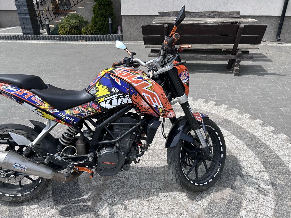 KTM duke 125