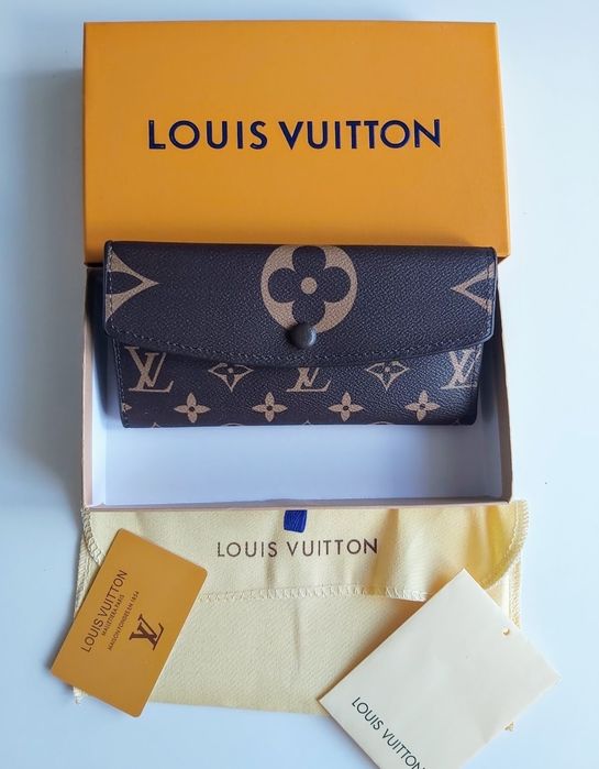 Portfel monogram w pudełku