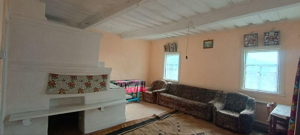 Будинок в селі Мазінки