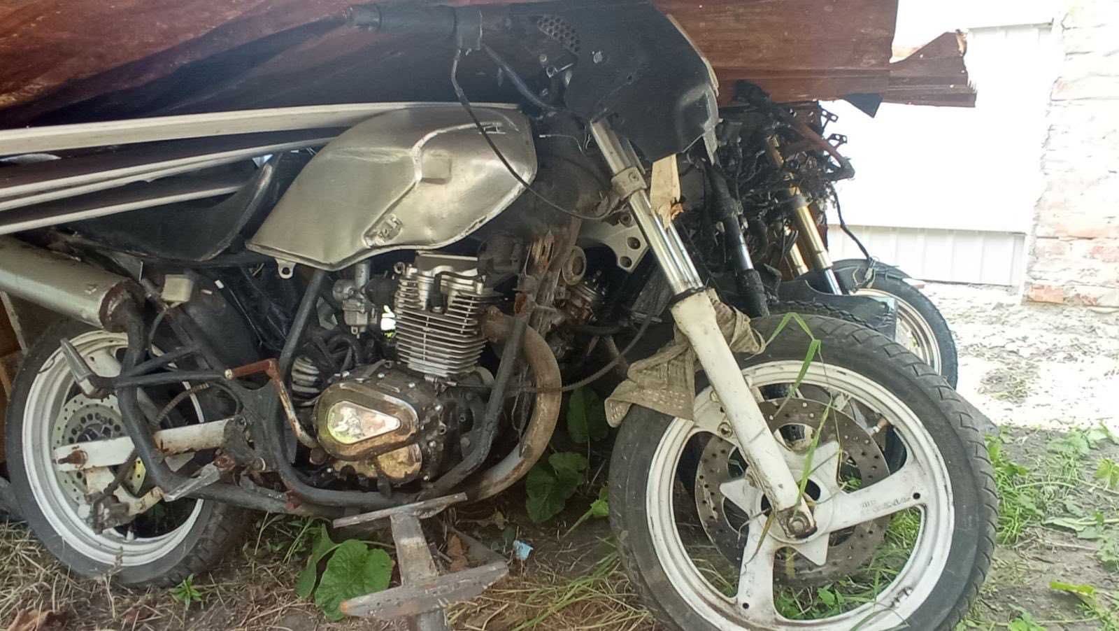 Срочно продам мотоциклы 250 200 150 кубов