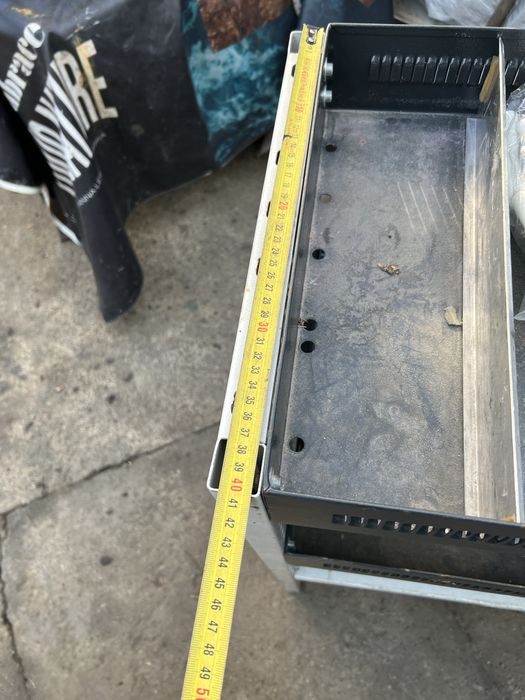 zabudowa busa Renault Trafic L1H1 190x100x40