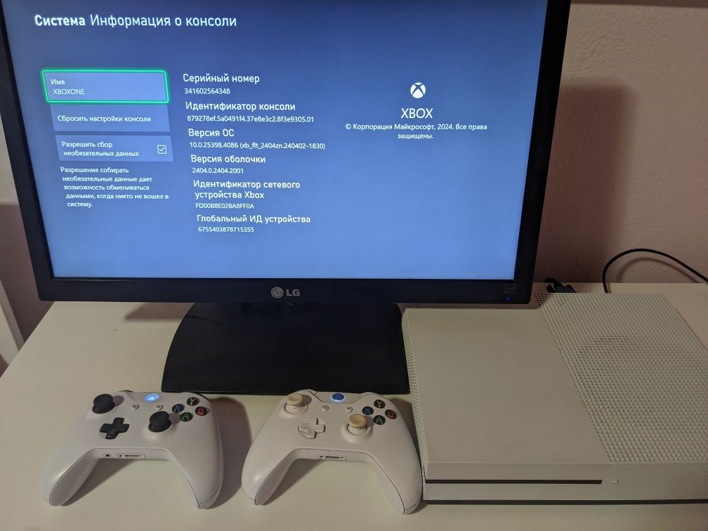 Продам Xbox One 500gb