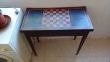 Vendo mesa de jogo antiga