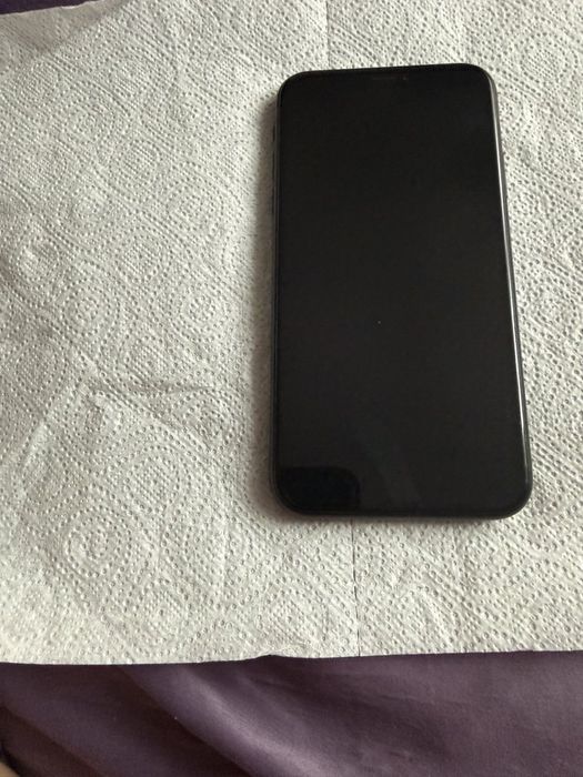 iPhon XR отличный.