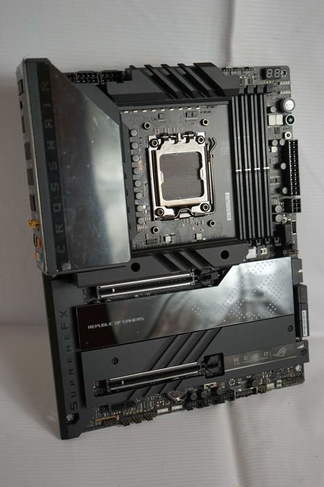 Материнська плата ASUS ROG CROSSHAIR X670E HERO WiFi 6E AM5 Ryzen5/7/9