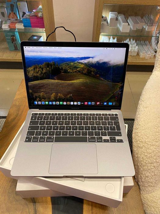 Ноутбук Apple MacBook Air 13" M1 8/256GB Space Gray (MGN63) 2020