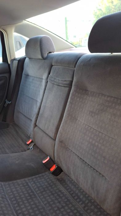 Volkswagen Passat 2.0 Sedan Comfortline 85kw/115PK Verde Pinheiro Met.