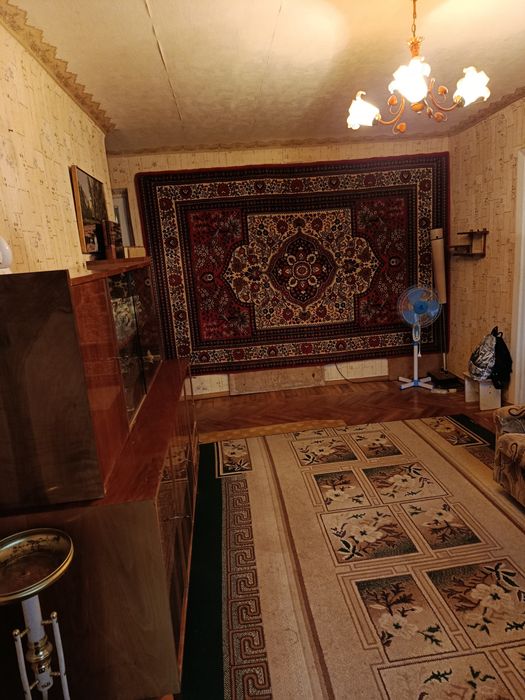 Продається 3-х кімнатна квартира в р-ні дендропарку