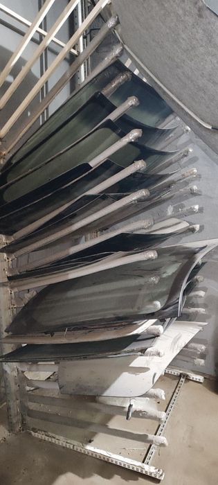 Скло заднє Фольксваген Пассат,Джетта, Ауди А8,А6 автоскло