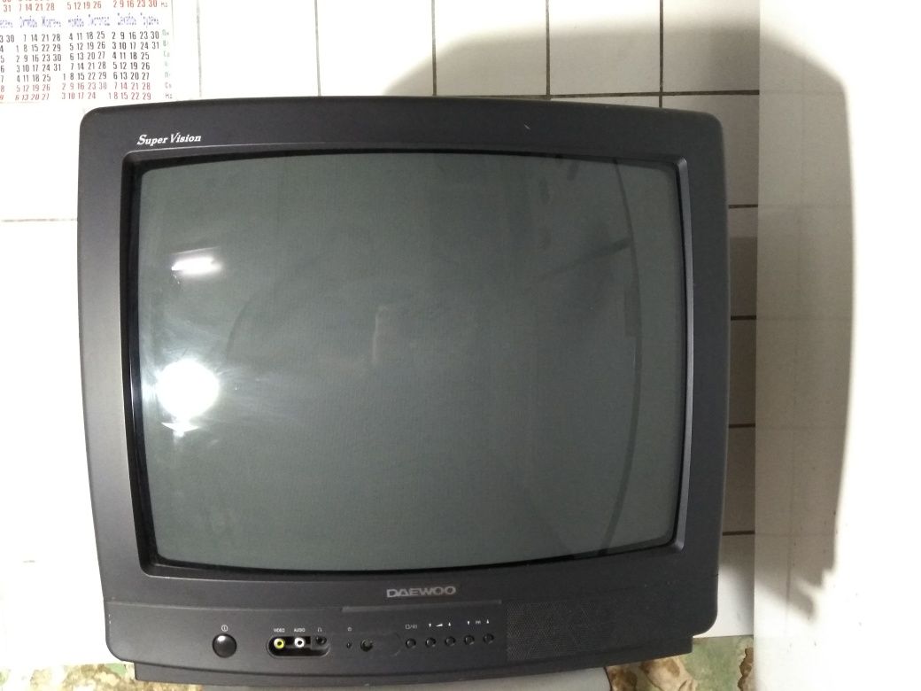Телевизор Daewoo 20Q1T.