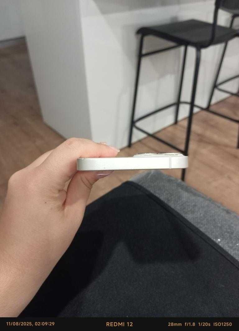 iPhone 13 - 128GB