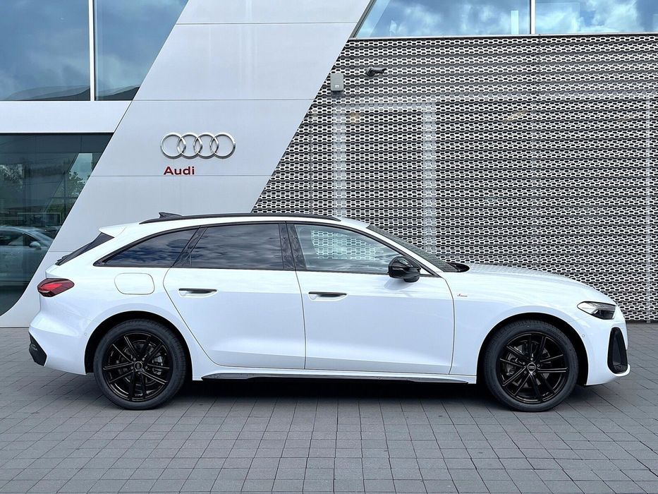 Audi A5 Avant Cena katalogowa: 293 990,00 zł