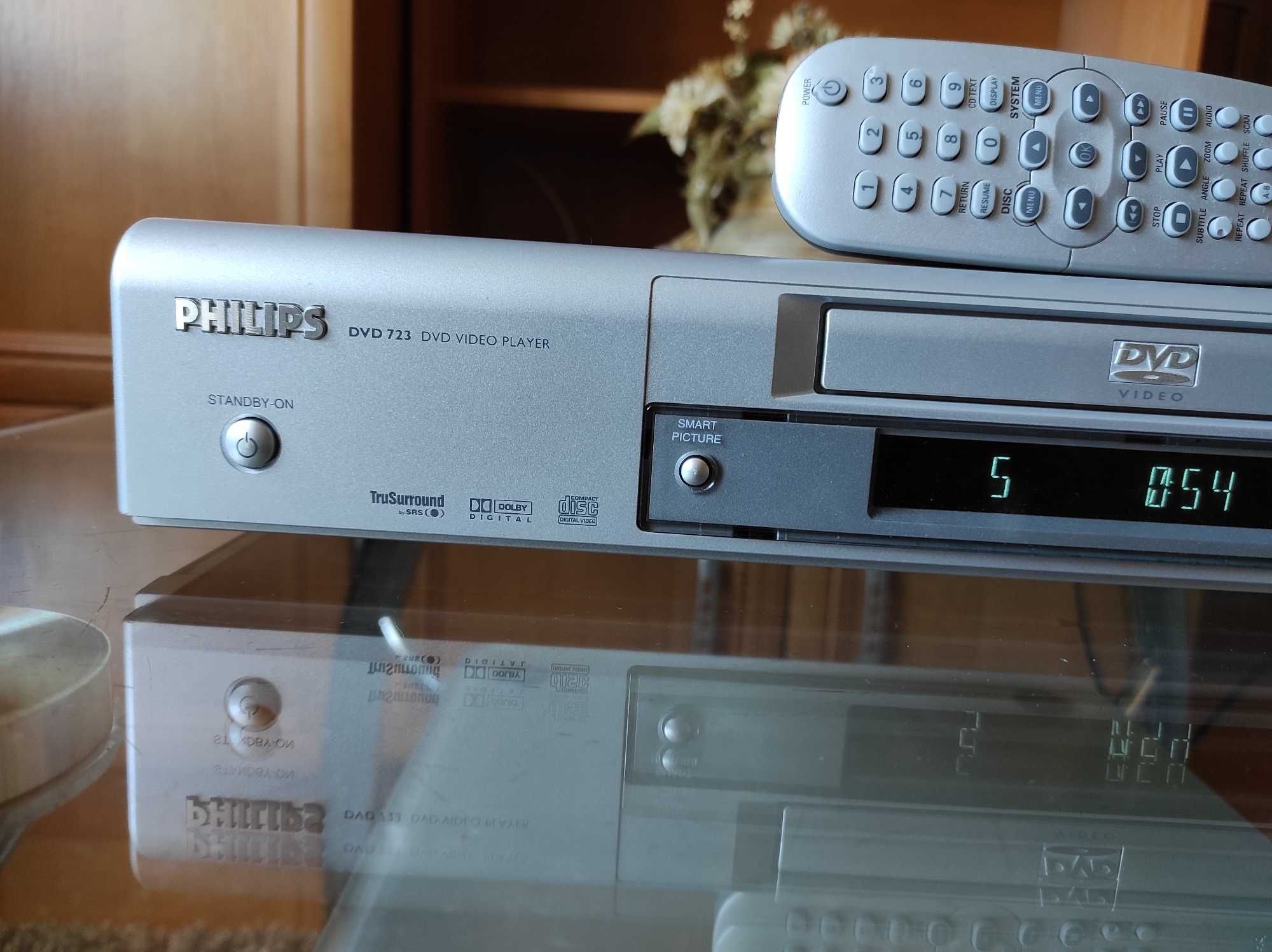 Odtwarzacz DVD PHILIPS DVD 723 + pilot + kable