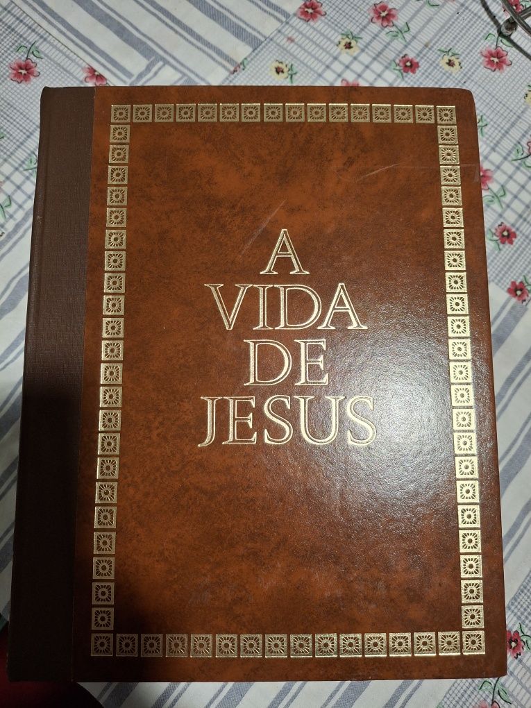 Livros variados a 5€