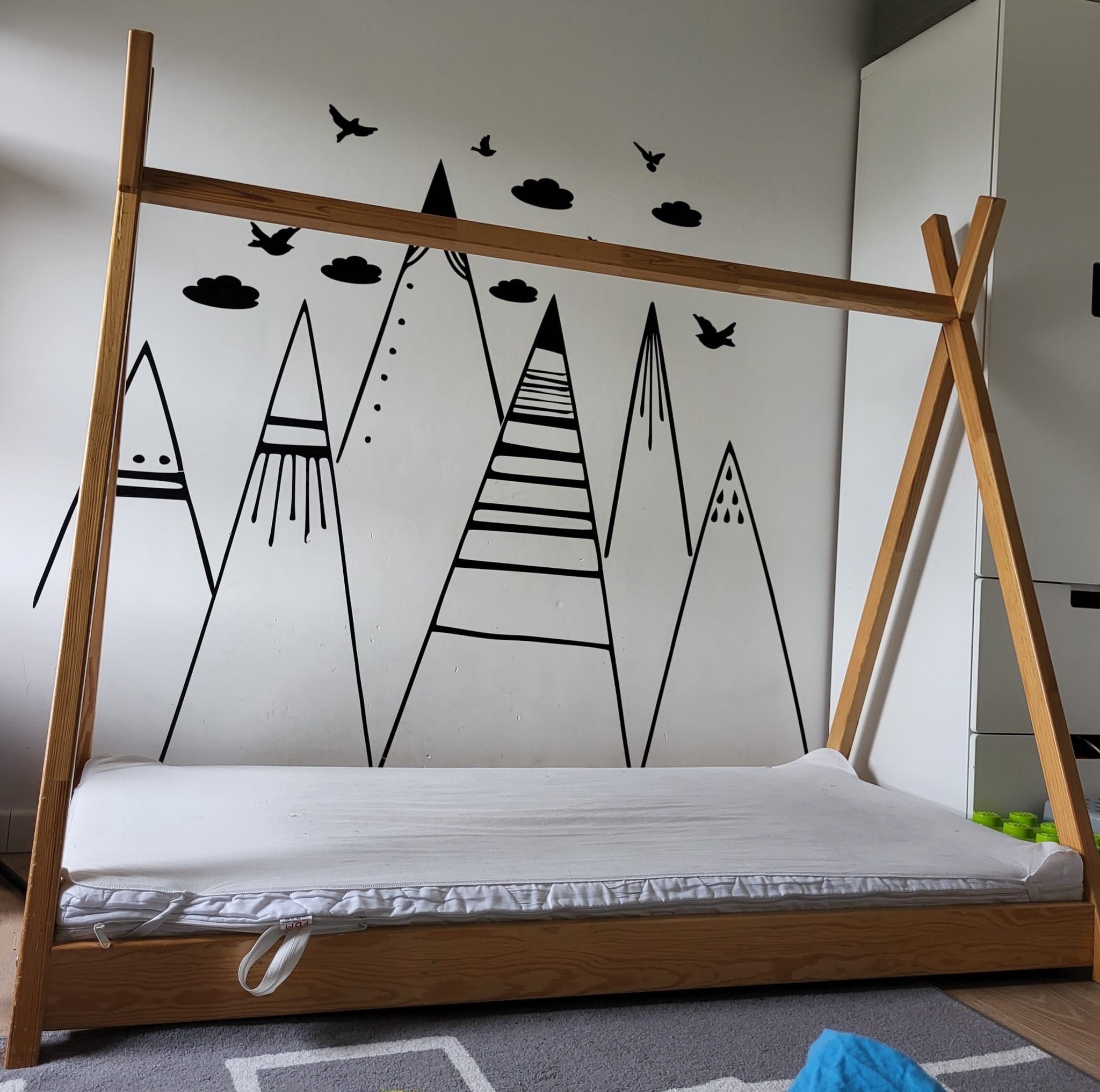 Łóżeczko dziecięce drewniane typu Tipi