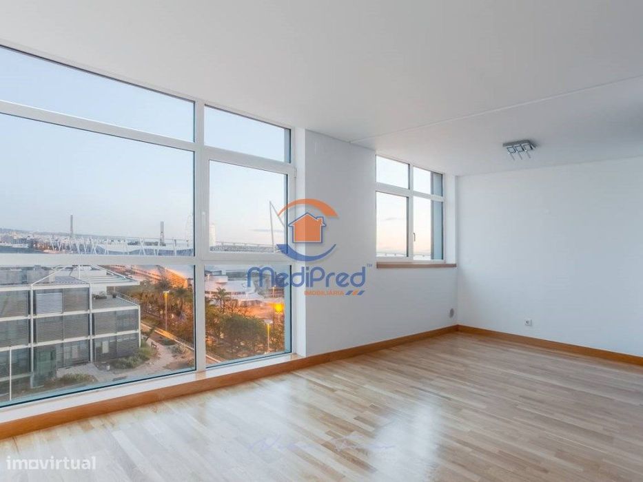 Apartamento T2 Duplex - Parque das Nações