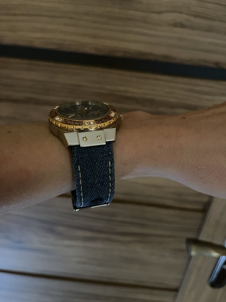 Nowy zegarek GUESS