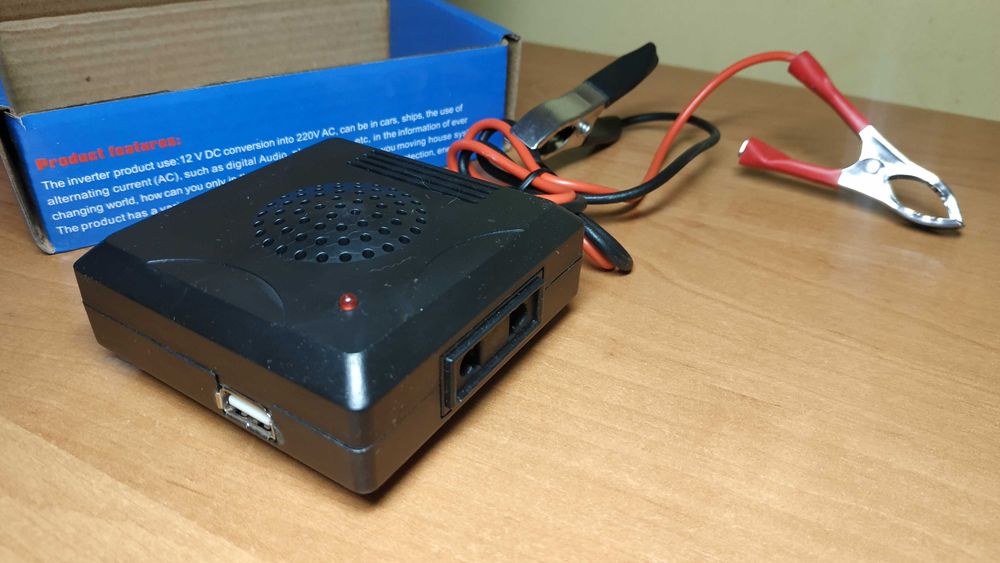 Інвертор перетворювач 12v-220v 180W