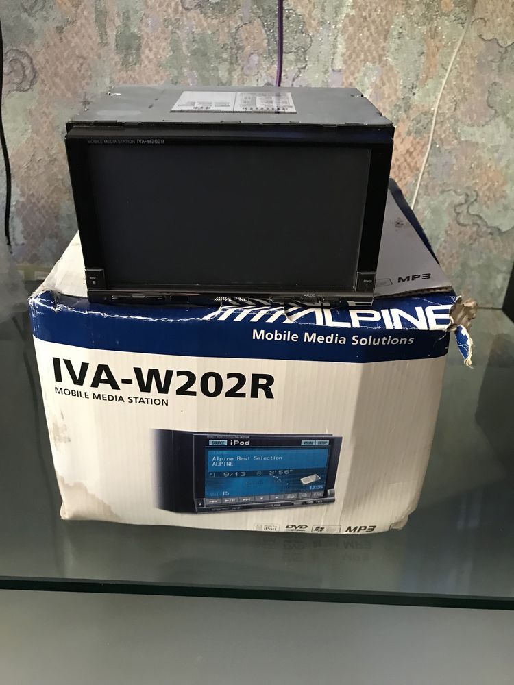 Alpine  IVA W202R