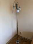 Lampa stojąca na trzy żarówki