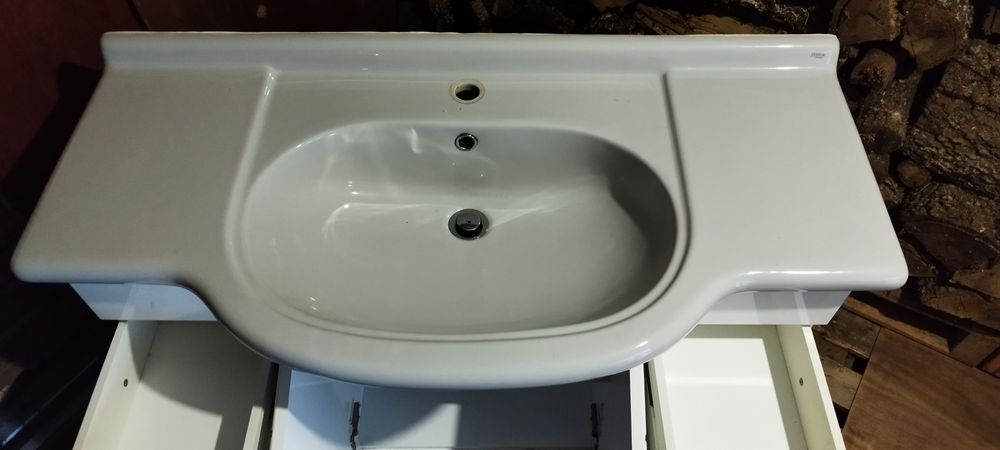 Móvel WC Roca bom estado.