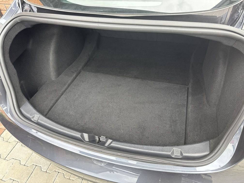 Tesla model 3 Dual motor
