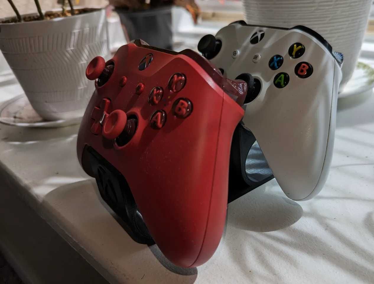 Stojak/Podstawka pod 2 pady/kontrolery Xbox