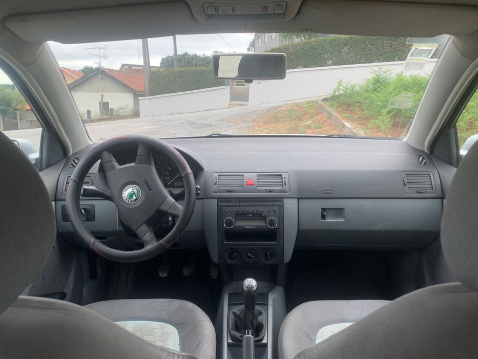 Vende-se skoda usada