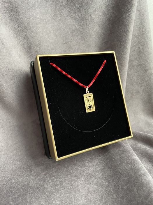 Золотой подвес амулет