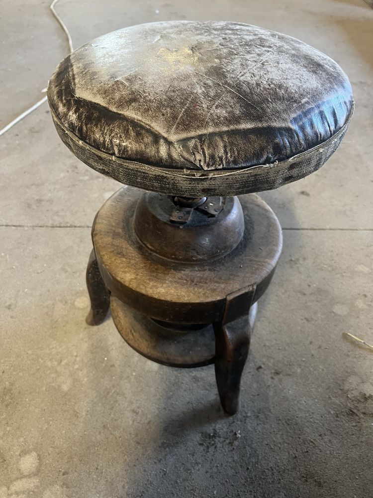 Taboret -stolek regulowany