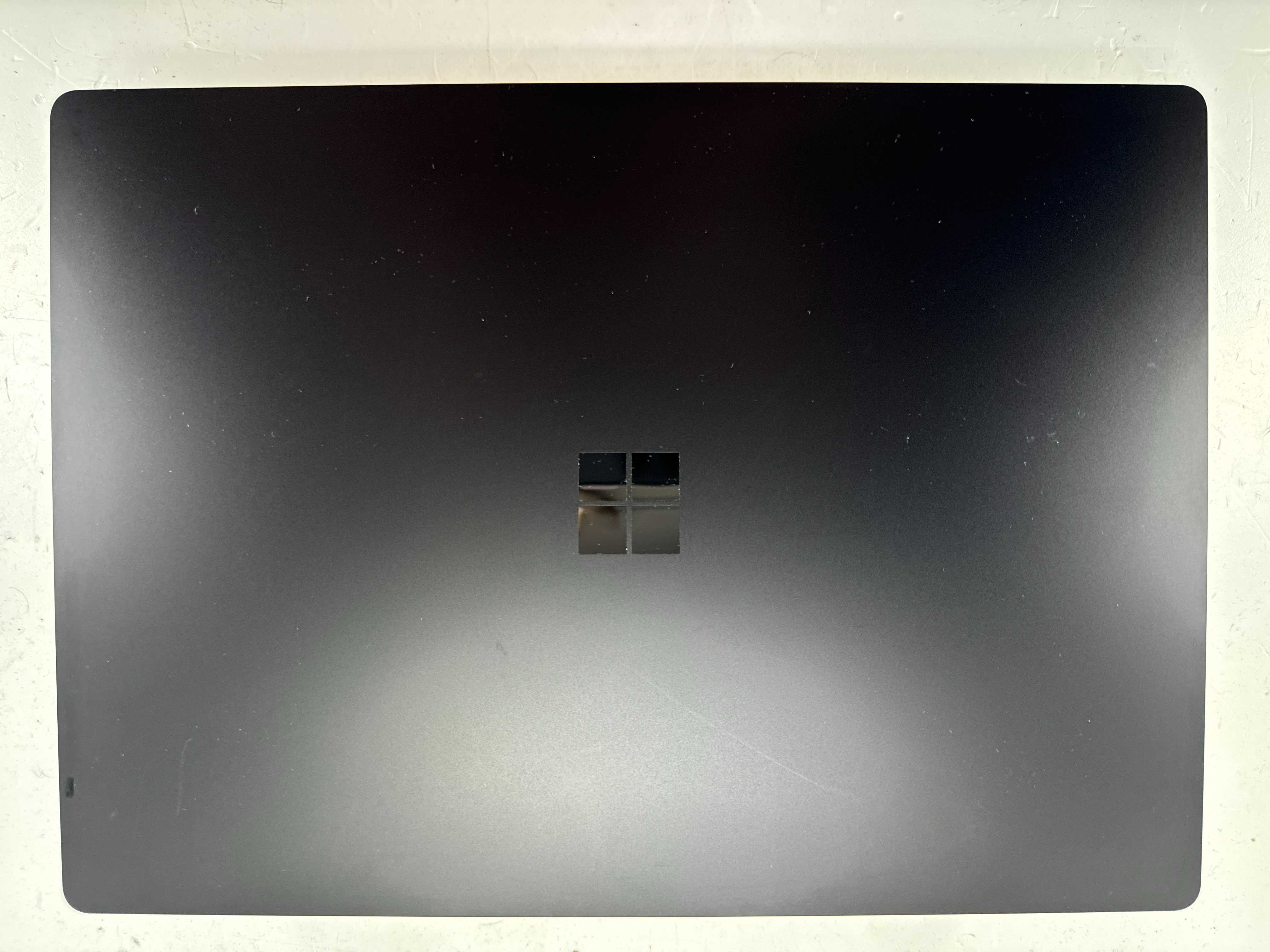 Microsoft Surface Laptop 6 15" Core Ultra 7 165H 32 Гб 1024 Гб