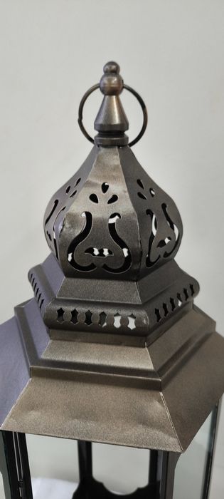 Unikatowy piękny duży lampion ażurowy ze świecą zmieniającą kolory