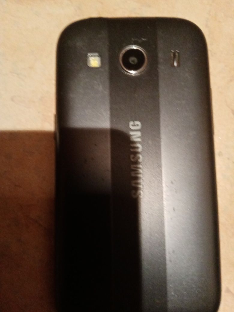 Samsung Galaxy ACE 4 z androidem