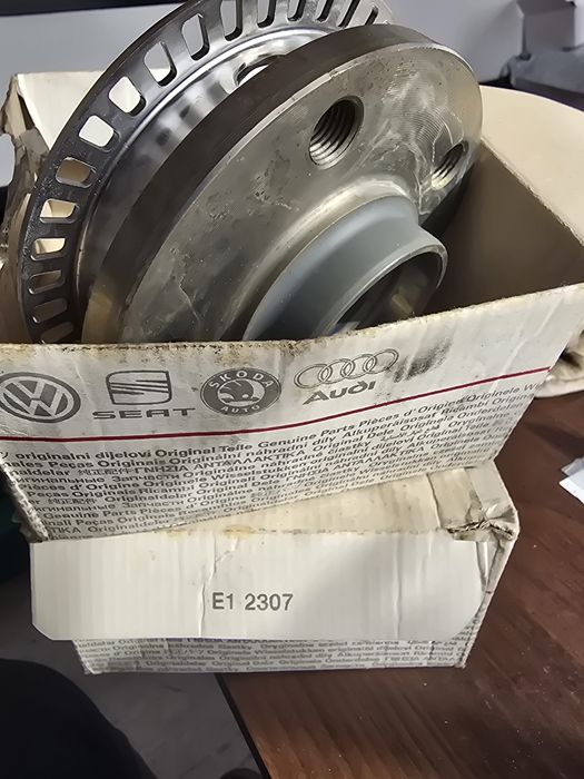 piasta koła orginał skoda/seat/audi