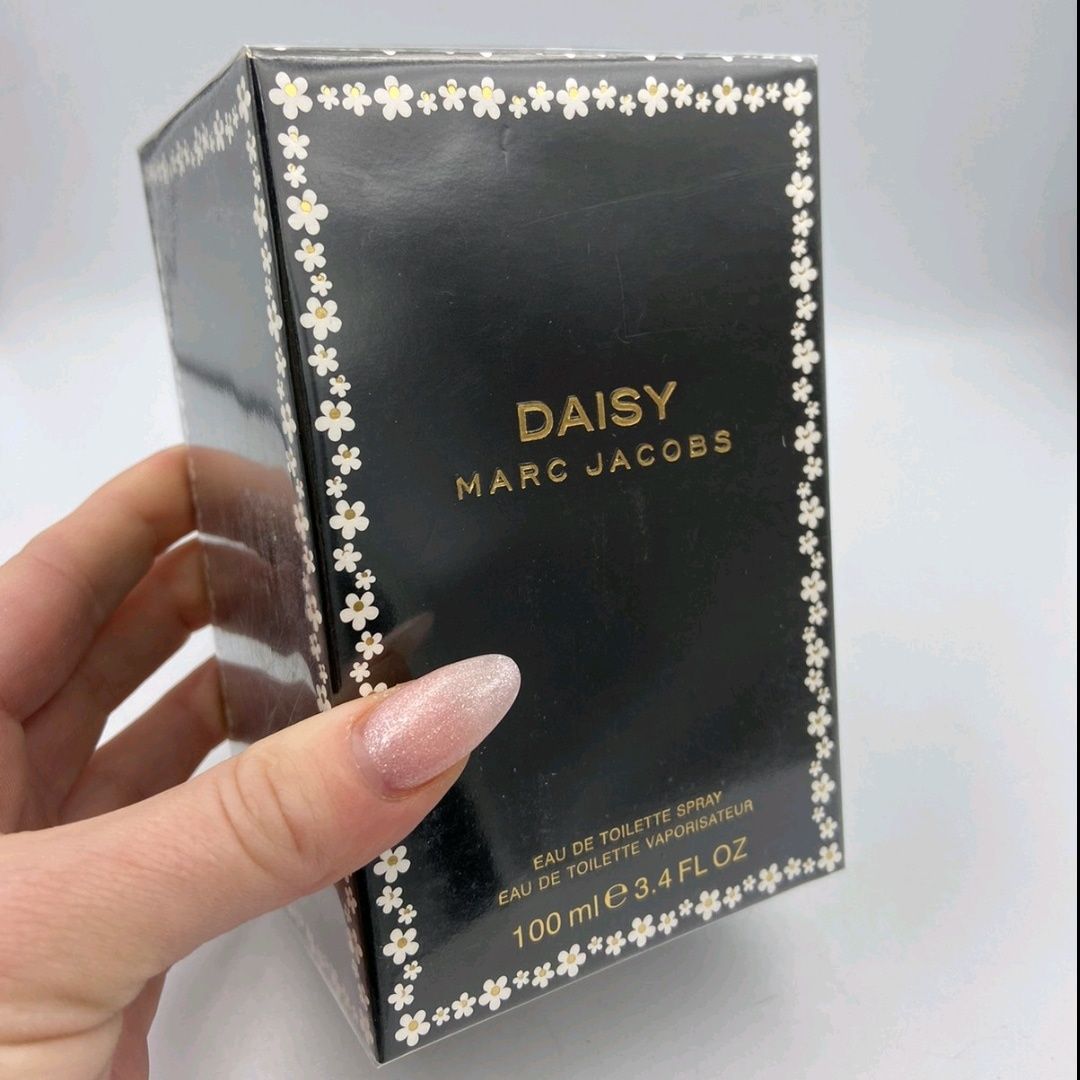 Marc Jacobs Daisy. Нові