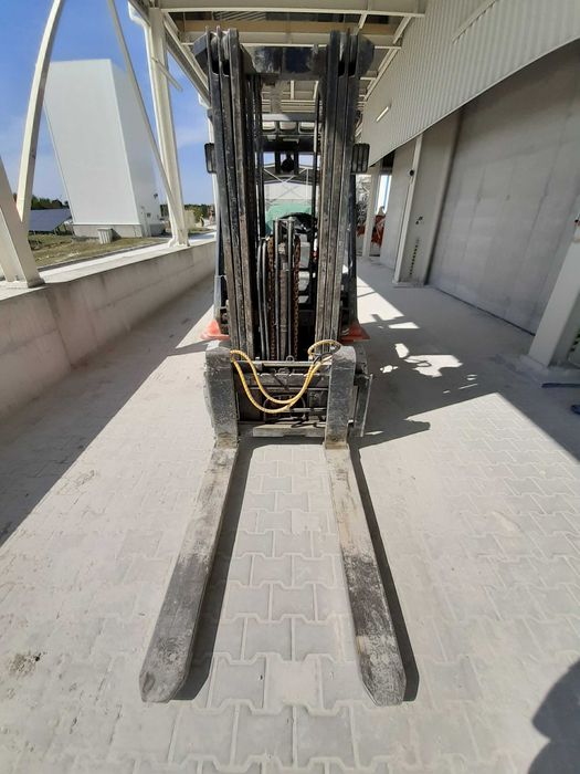 Wózek Toyota Typ TO/62-7FDF30 rok 2001