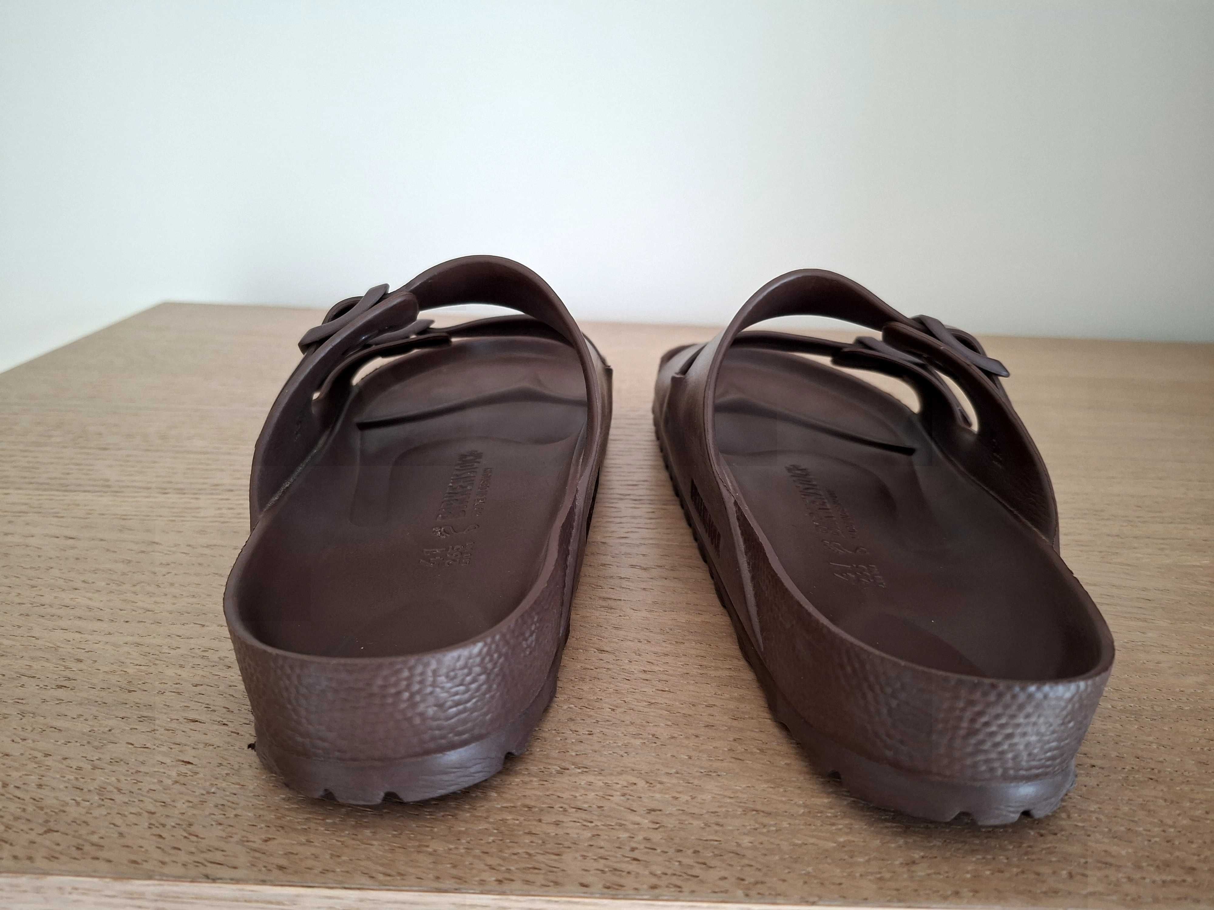Sandálias Birkenstock Castanhas