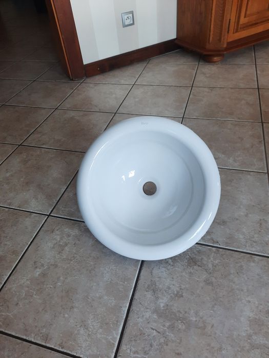 Umywalki łazienkowe