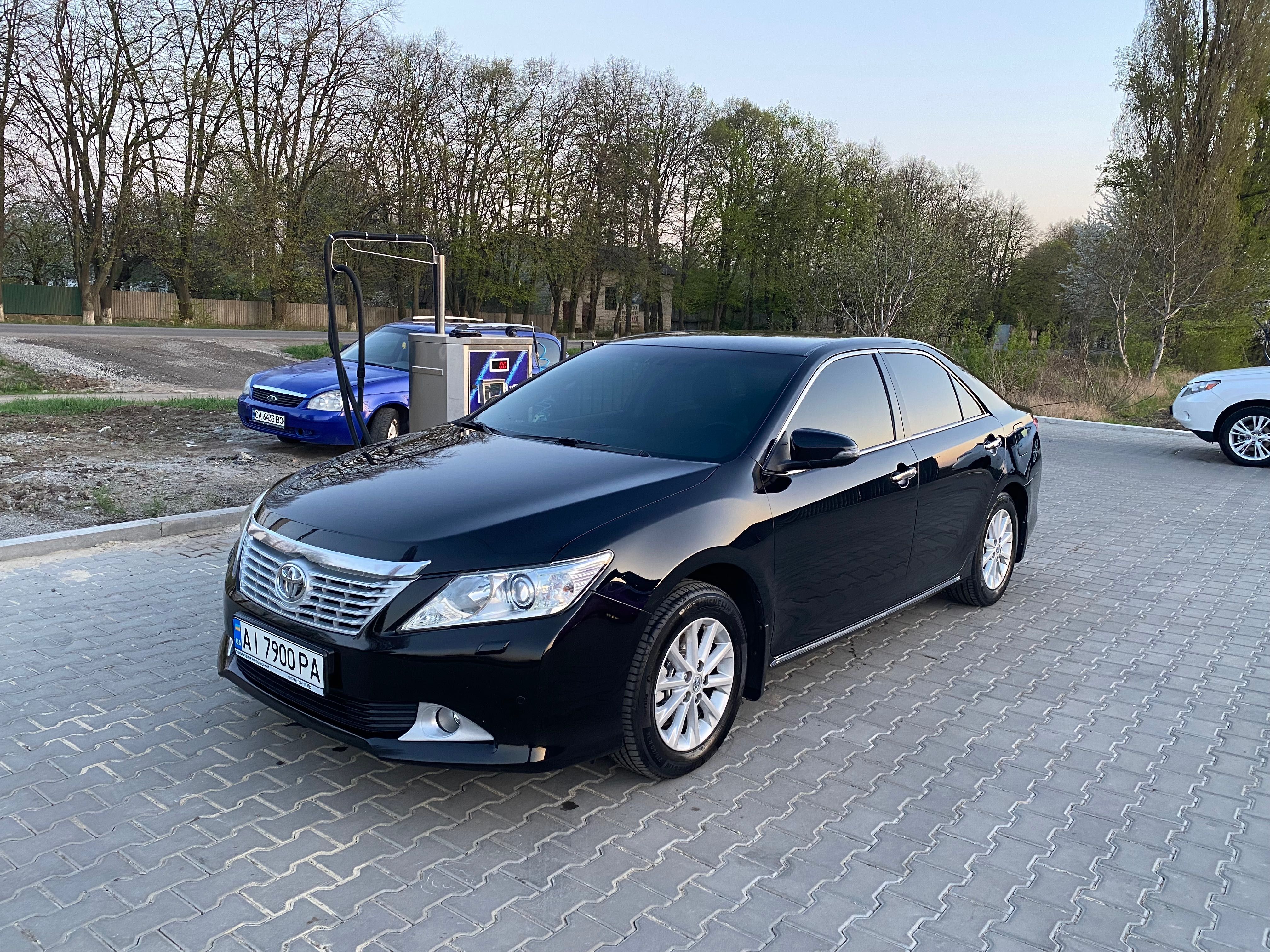 Продам Toyota Camry