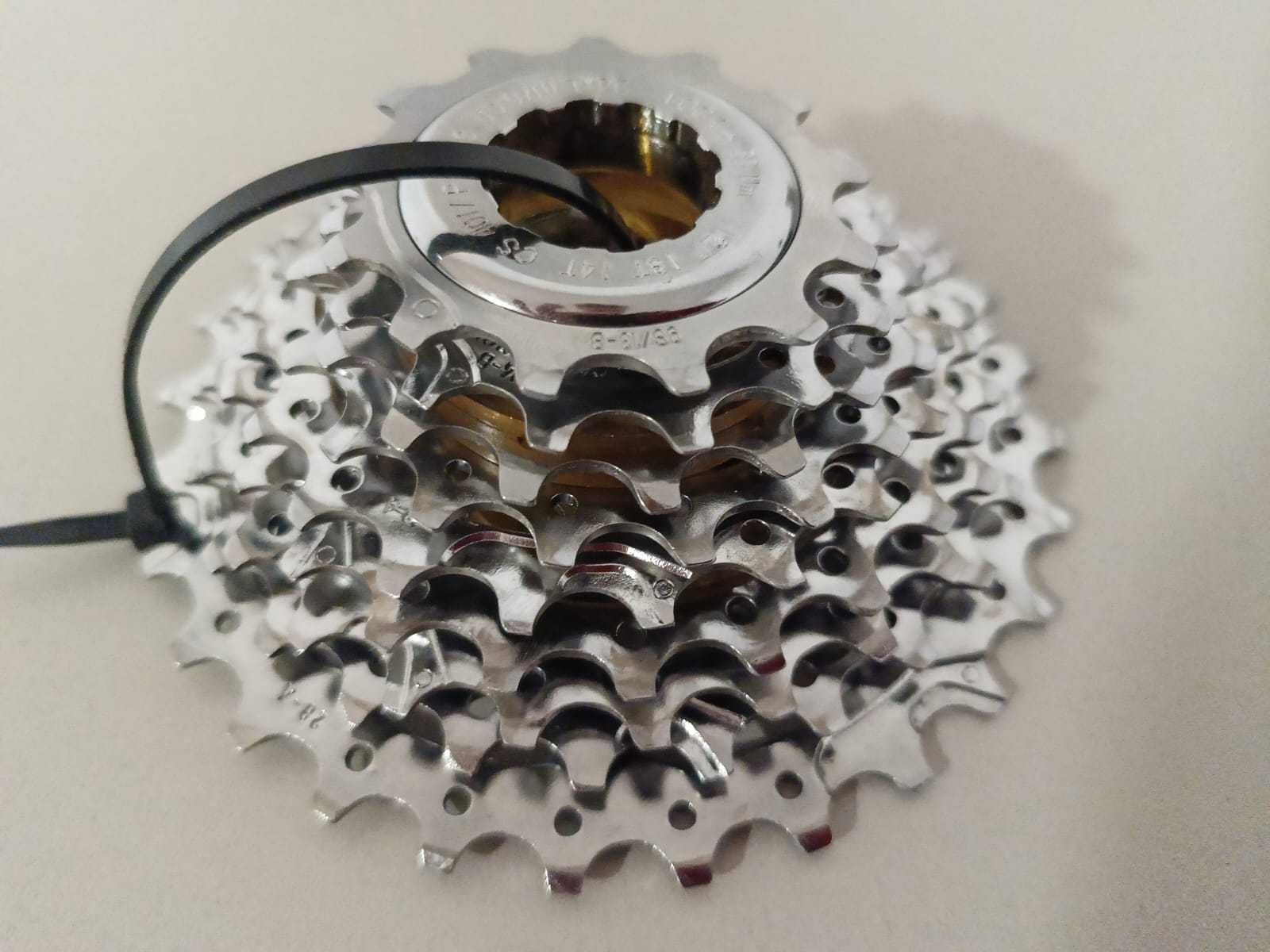 37. Kaseta Campagnolo CS-401