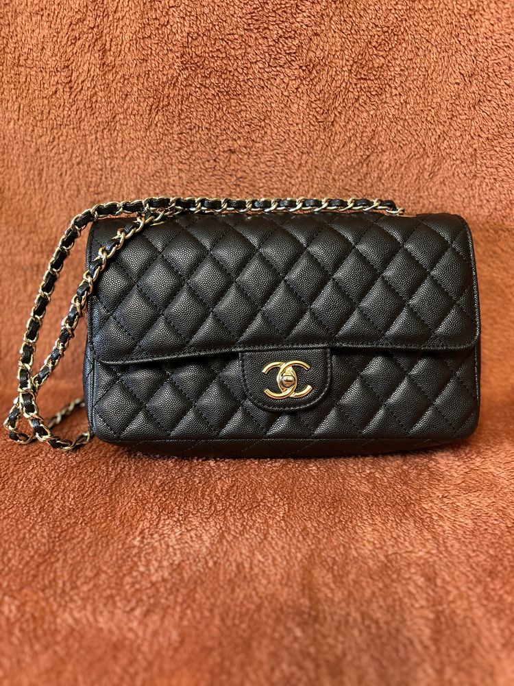 Сумка від Chanel
