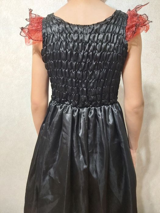 Платье на хеловин на 7-8 лет