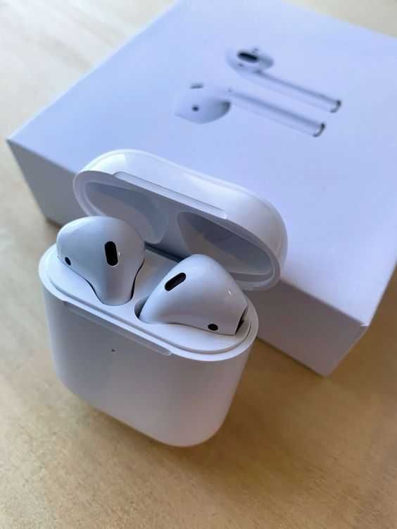 НОВЫЕ наушники Apple AirPods 2 with Charging Case MV7N2. ТОП!