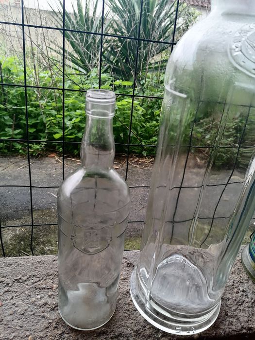 Garrafas de vidro grandes