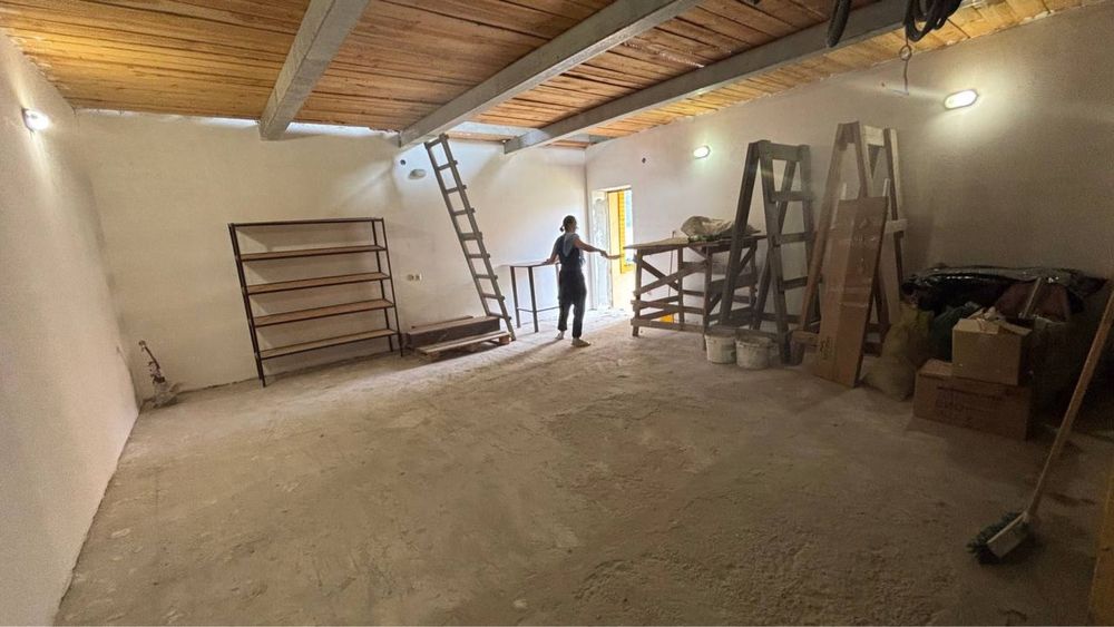 Будинок з садом + город